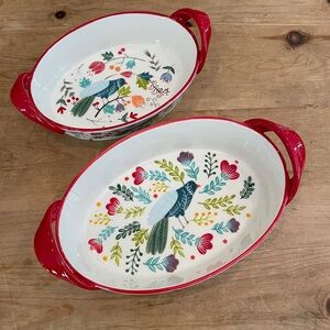 NWOT 2 Potter’s Studio Colorful Bird Folk Art LG & SM matching serving-ware